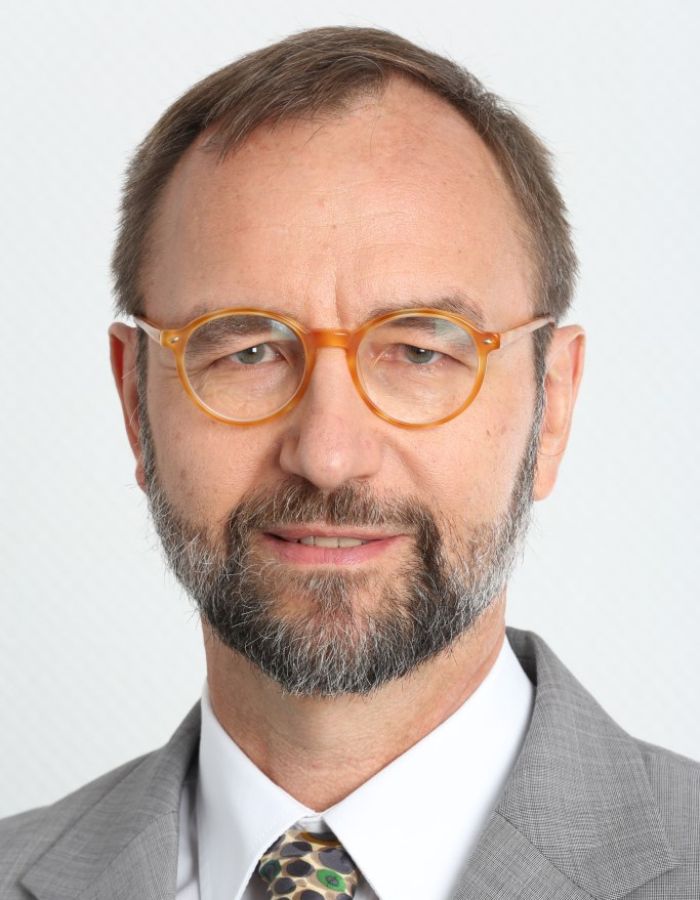 Dr. Holger Reimann Dr. Holger Reimann